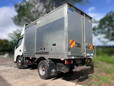 XZU 301 — Photo 5