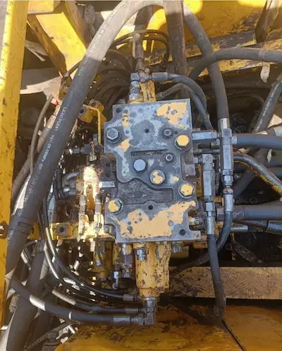 PC200-8 — Photo 8