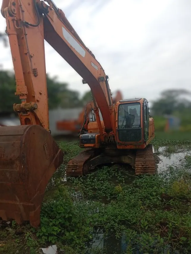 DX225LCA — Photo 5
