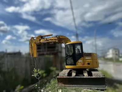 CAT313B — Photo 1